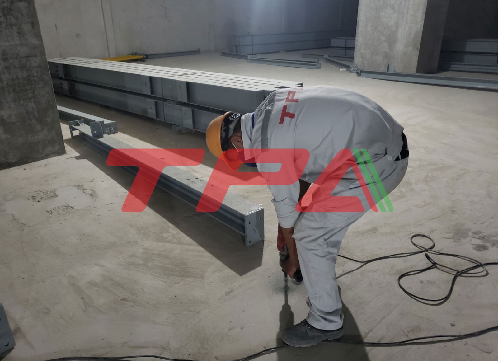 Hệ thống đỗ xe bán tự động