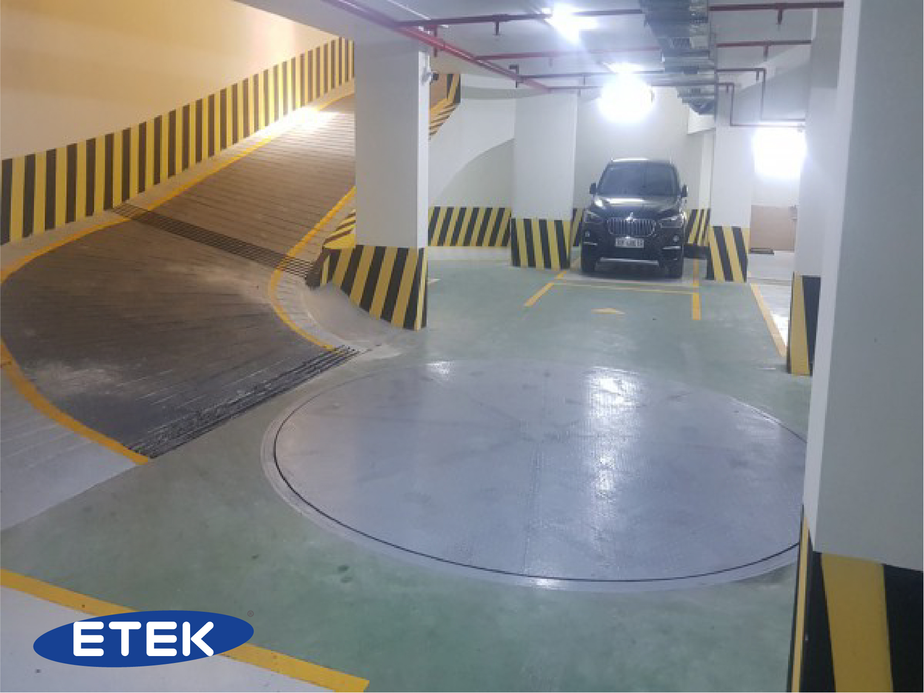 bàn xoay ô tô tự động